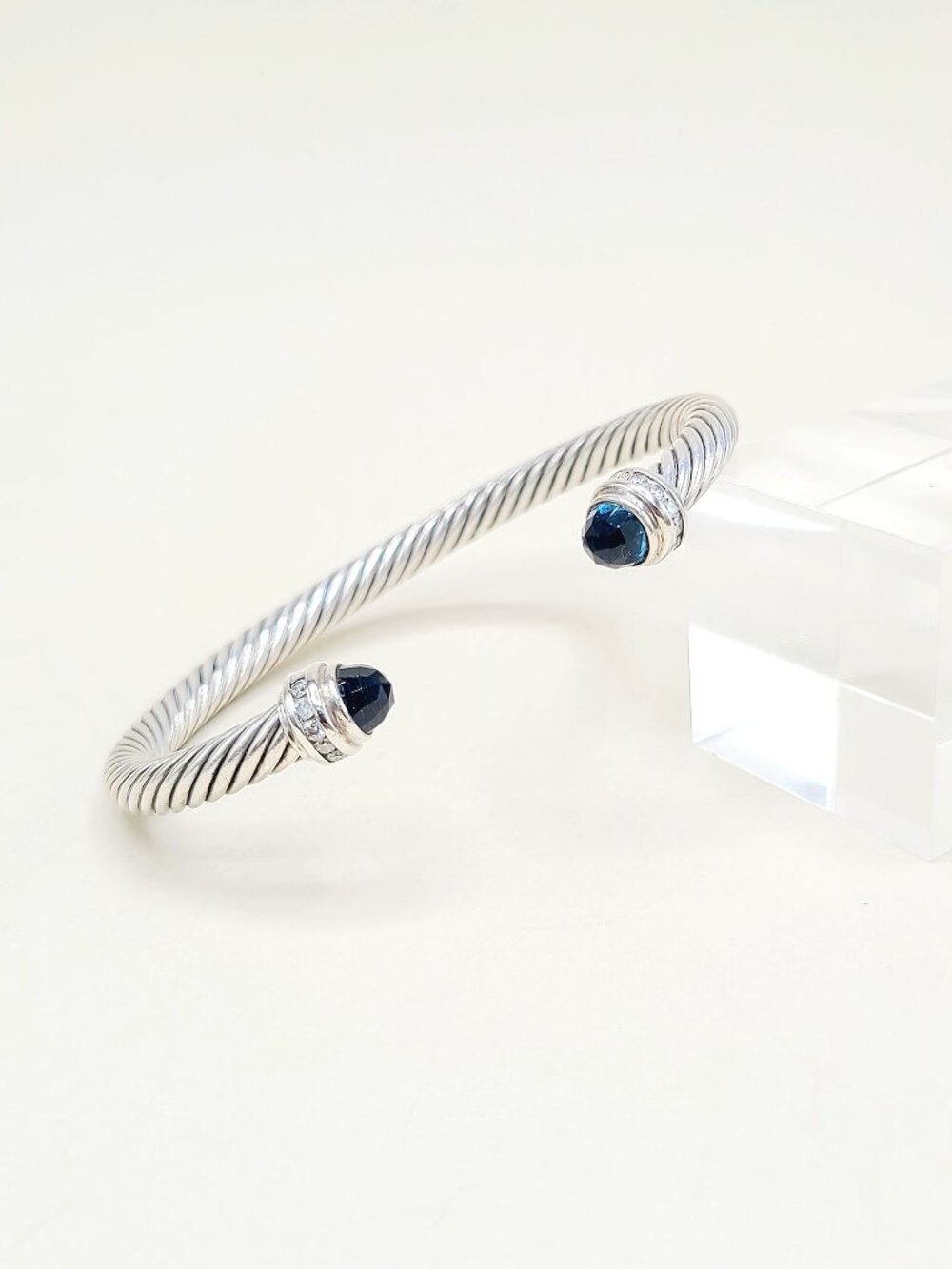 David Yurman Classic Cable Bracelet w/ Blue Topaz & Diamonds - Medium - RARE